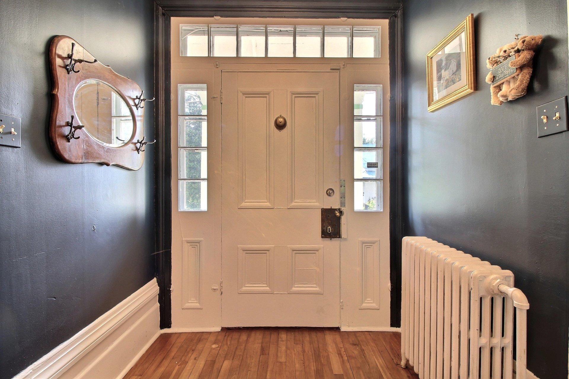 









170


Rue Joseph-Lucien-Malo

,
Papineauville,




QC
J0V1R0


