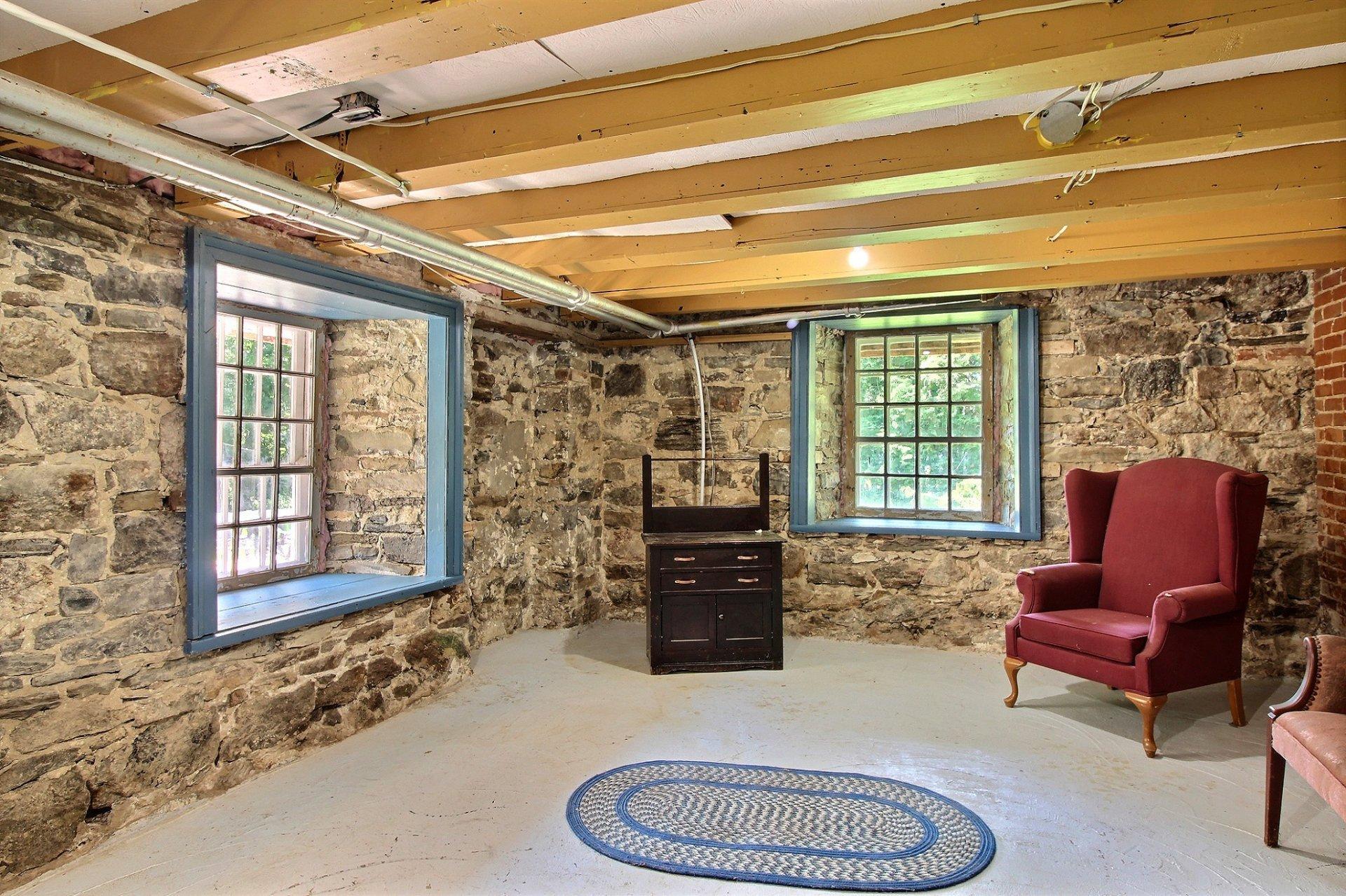 









170


Rue Joseph-Lucien-Malo

,
Papineauville,




QC
J0V1R0

