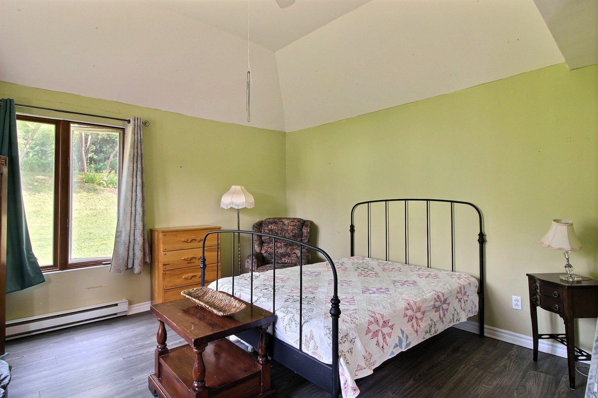 









170


Rue Joseph-Lucien-Malo

,
Papineauville,




QC
J0V1R0

