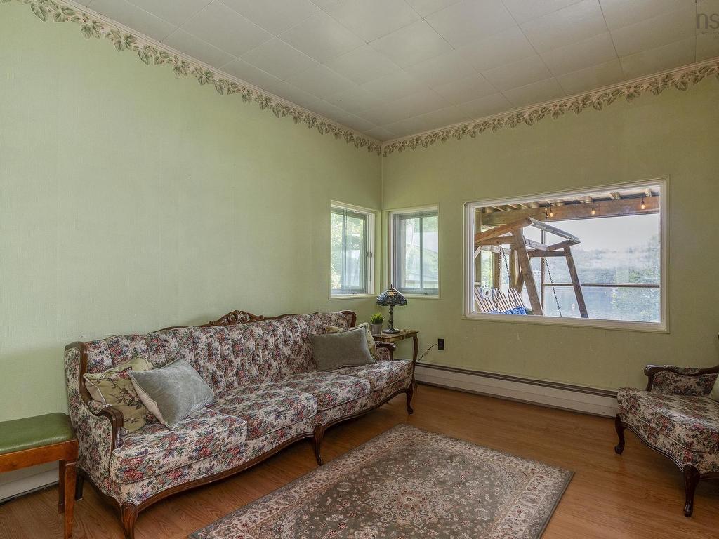 












13 Mcmanus Road

,
Halifax,




NS
B3P 1R1

