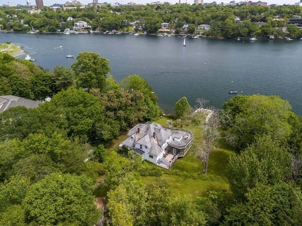 












13 Mcmanus Road

,
Halifax,




NS
B3P 1R1

