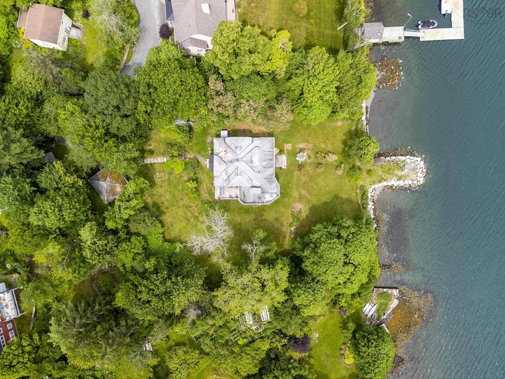 












13 Mcmanus Road

,
Halifax,




NS
B3P 1R1

