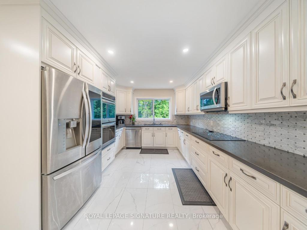 









63


Collingdale

Road,
Toronto,




ON
M9V 3R2

