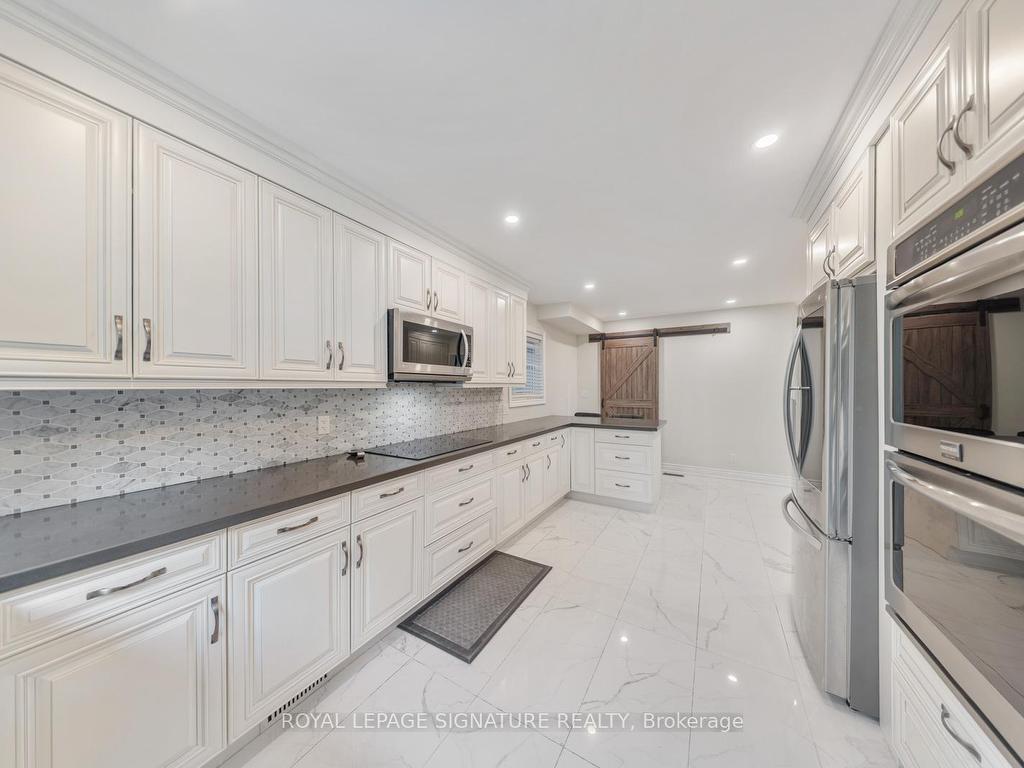 









63


Collingdale

Road,
Toronto,




ON
M9V 3R2

