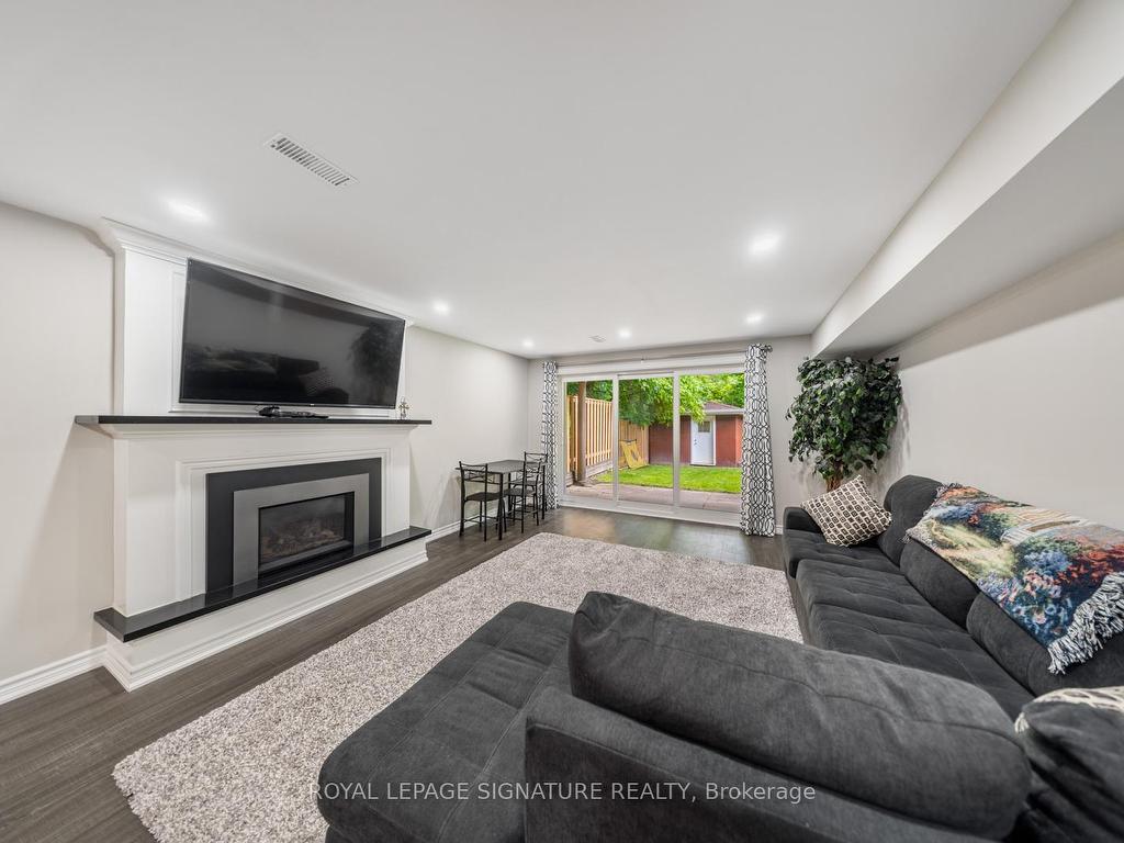 









63


Collingdale

Road,
Toronto,




ON
M9V 3R2

