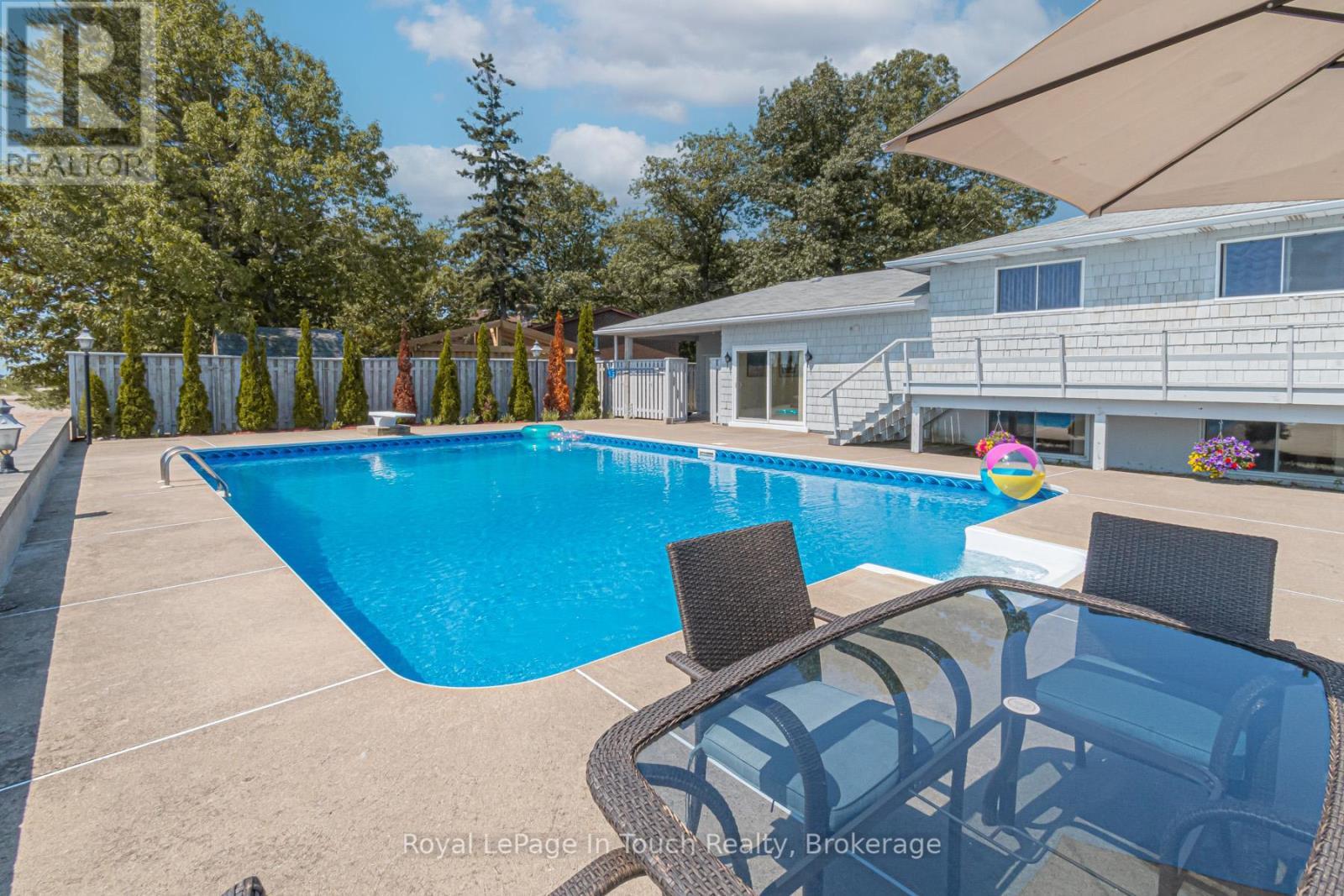 












1420 TINY BEACHES ROAD N

,
Tiny,




Ontario
L9M0H3

