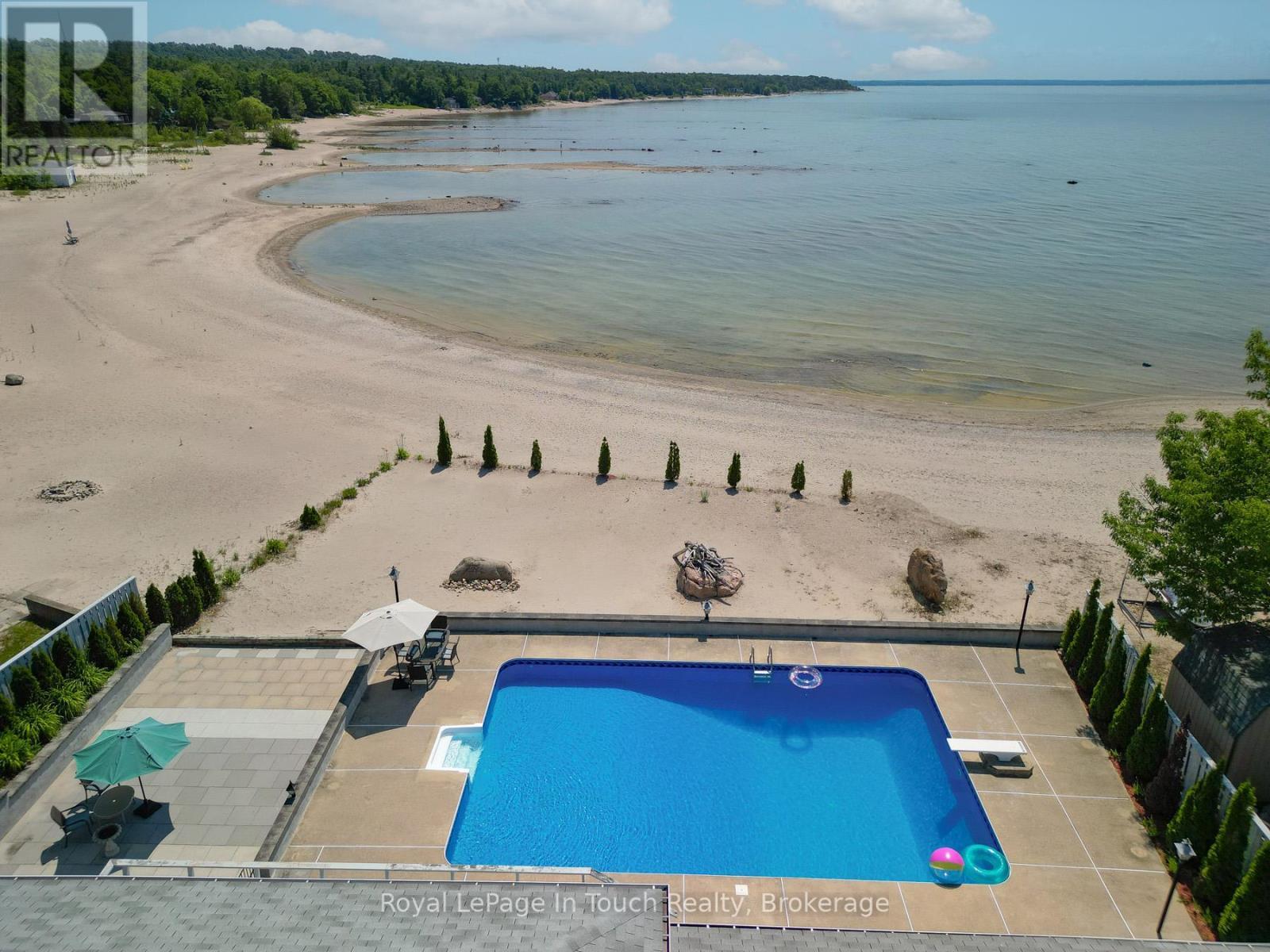 












1420 TINY BEACHES ROAD N

,
Tiny,




Ontario
L9M0H3

