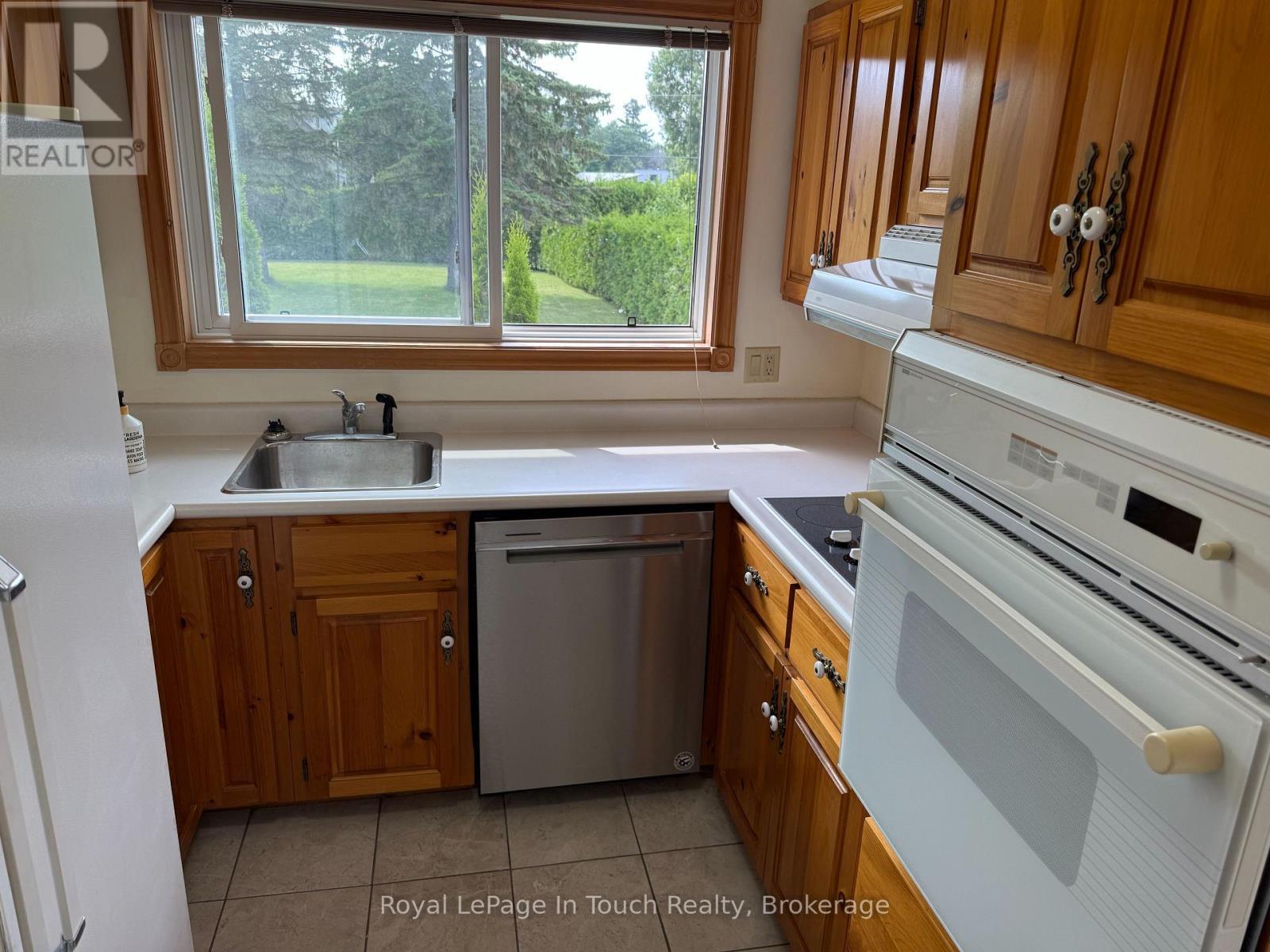 












1420 TINY BEACHES ROAD N

,
Tiny,




Ontario
L9M0H3

