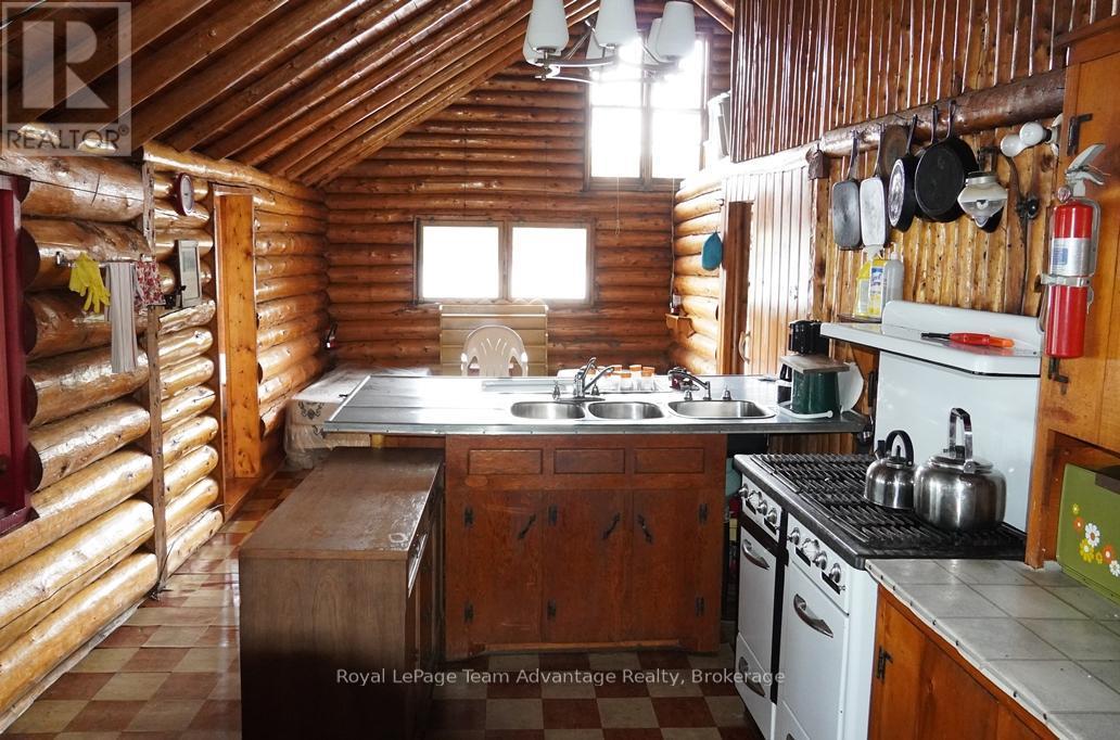 












AE 380 & JDD 651 BIRD LAKE

,
Killarney,




Ontario
P0M2A0

