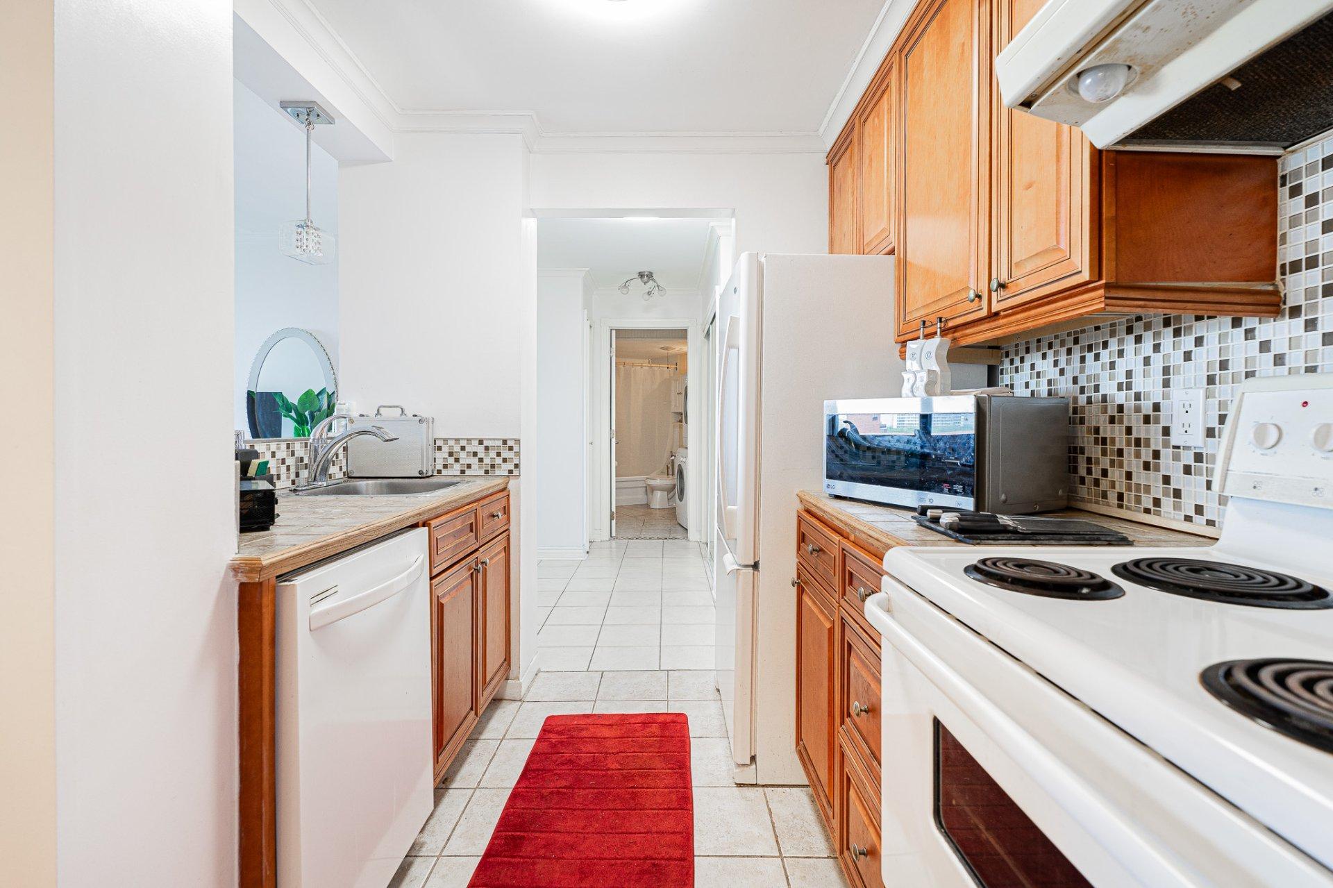 









2555


Av. du Havre-des-Îles

, 901,
Laval (Chomedey),




QC
H7R4S4


