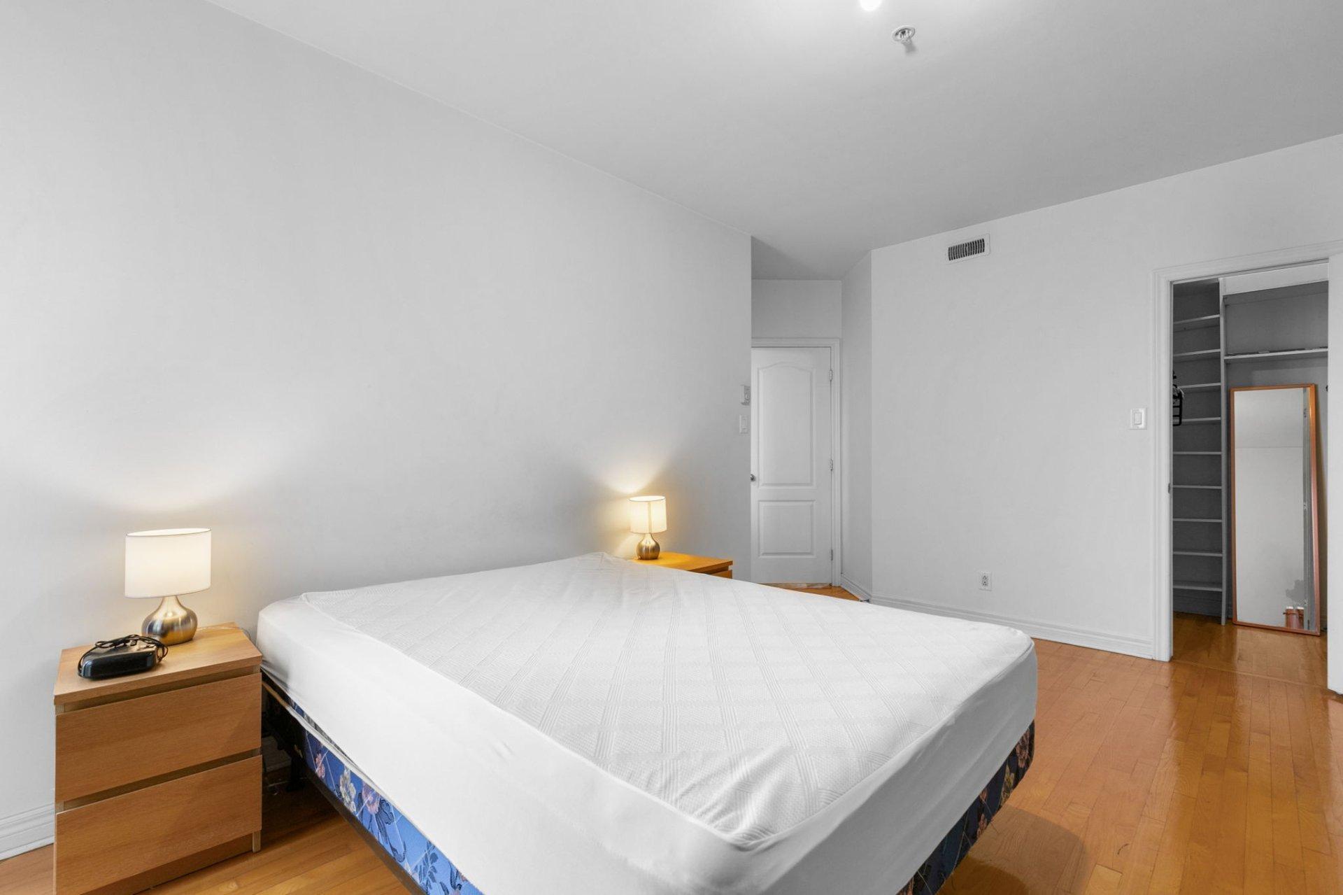 









4410


Ch. de la Côte-des-Neiges

, 401,
Westmount,




QC
H3V1E6

