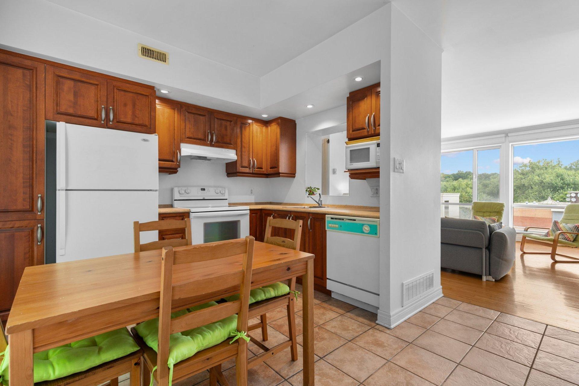 









4410


Ch. de la Côte-des-Neiges

, 401,
Westmount,




QC
H3V1E6

