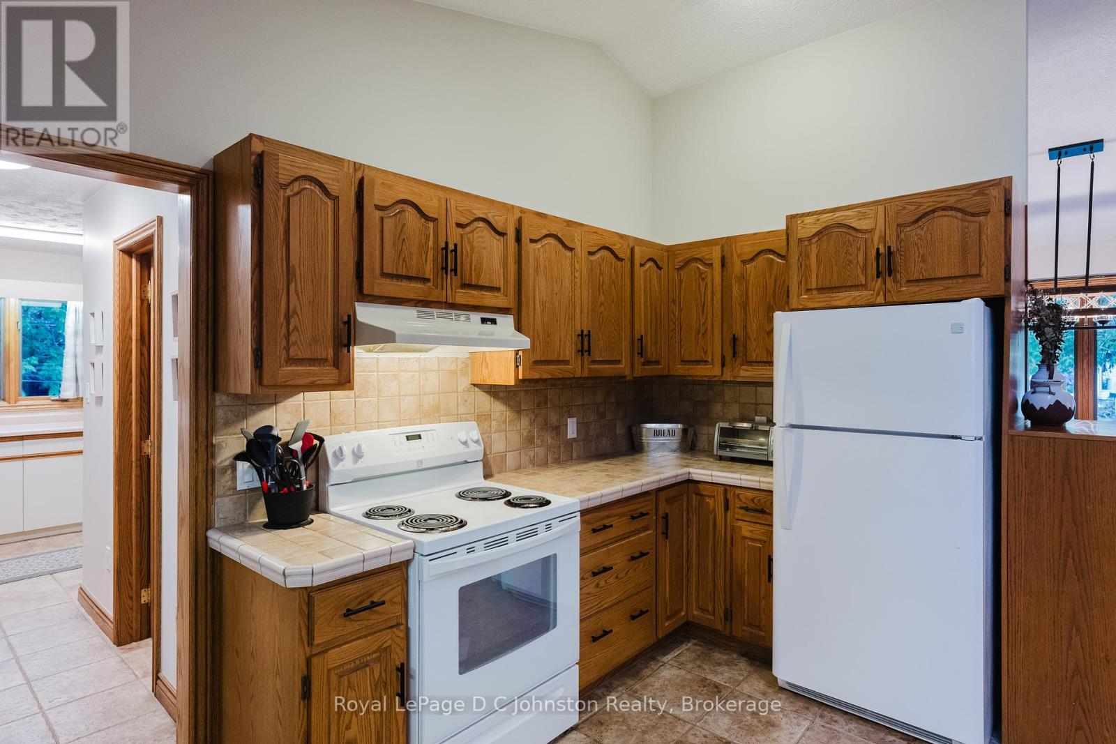 












30 CEDAR BUSH DRIVE

,
Saugeen Shores,




Ontario
N0H2L0

