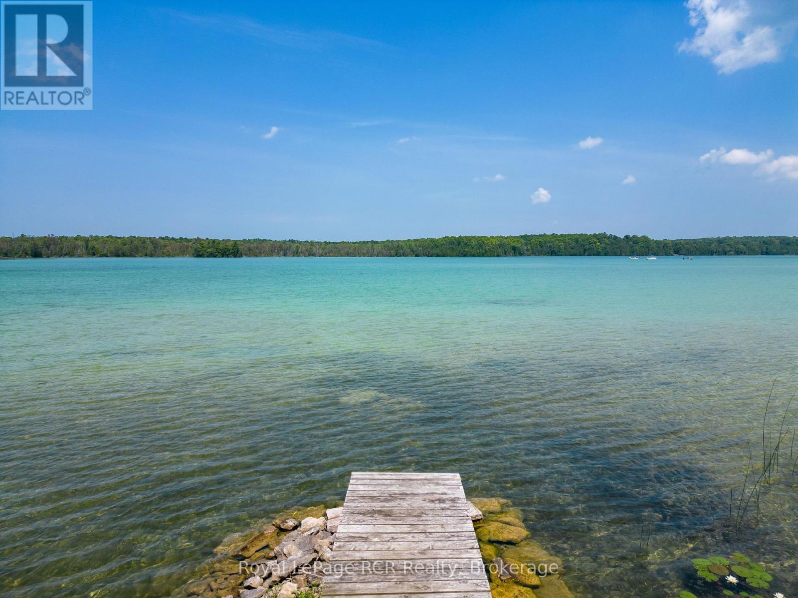 












121 BROWNS LANE

,
Georgian Bluffs,




Ontario
N0H2K0

