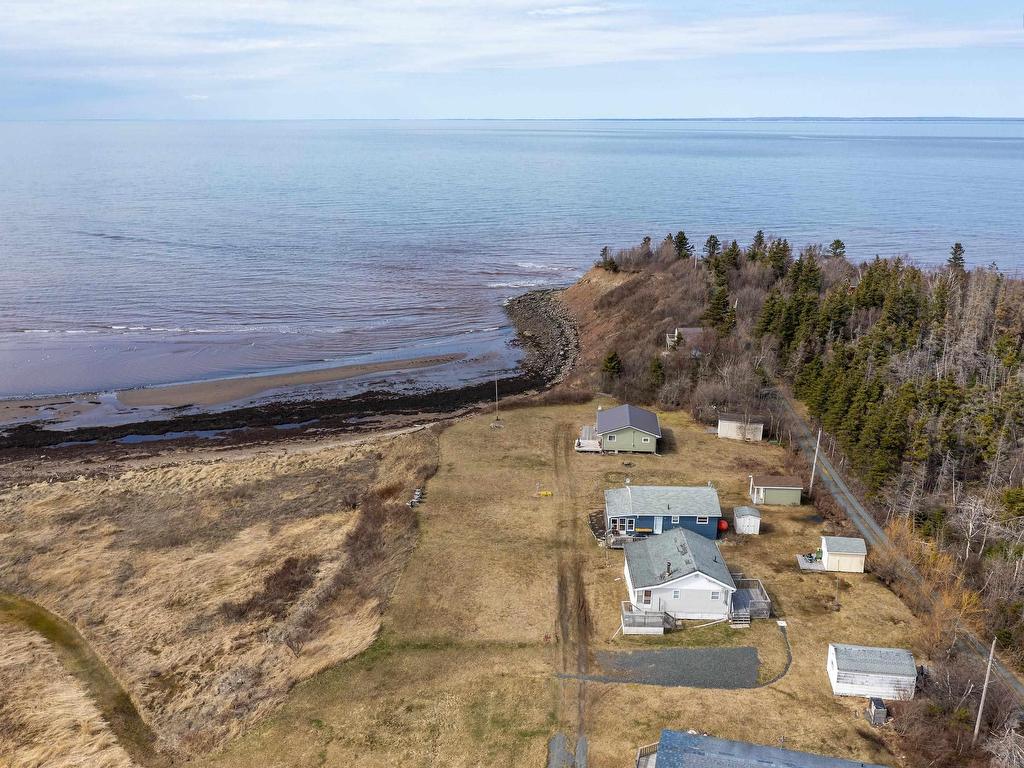 












46 Sunset Drive

,
Caribou Island,




NS
B0K 1H0

