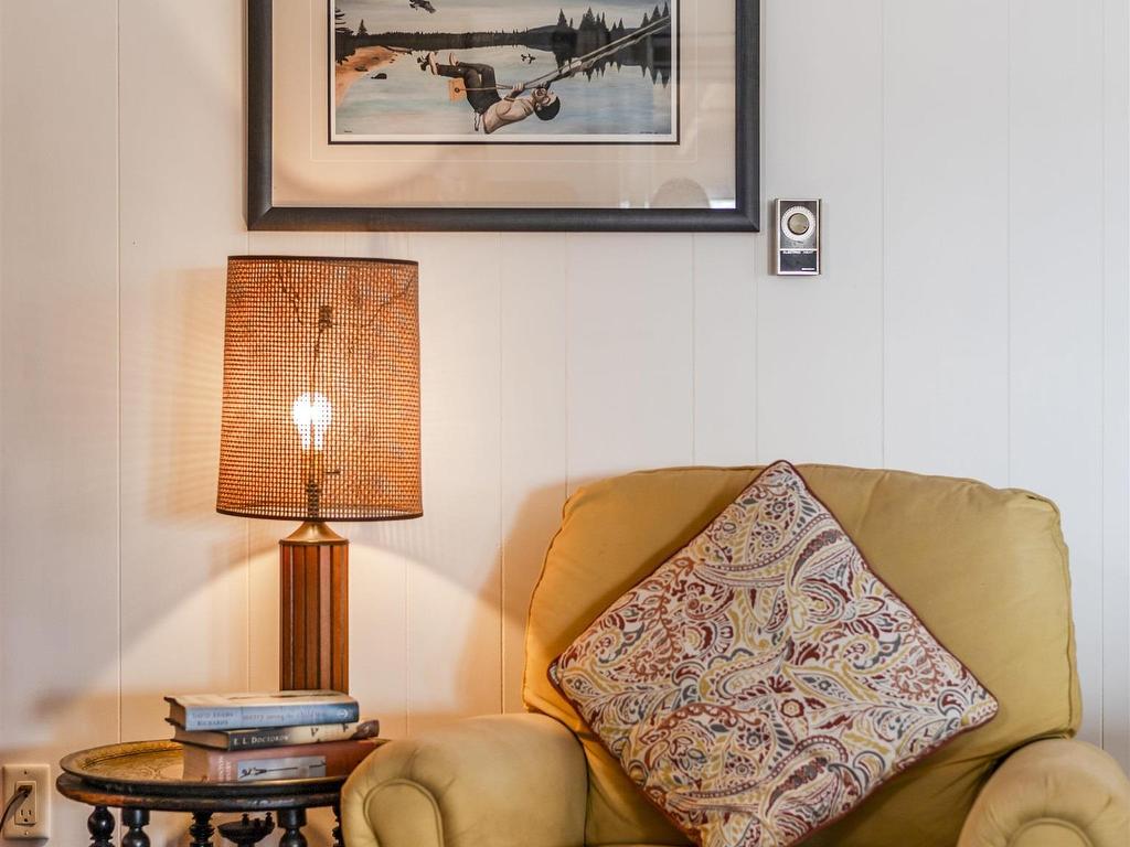 












46 Sunset Drive

,
Caribou Island,




NS
B0K 1H0

