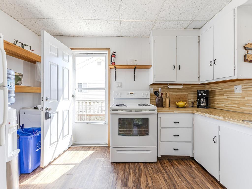 












46 Sunset Drive

,
Caribou Island,




NS
B0K 1H0

