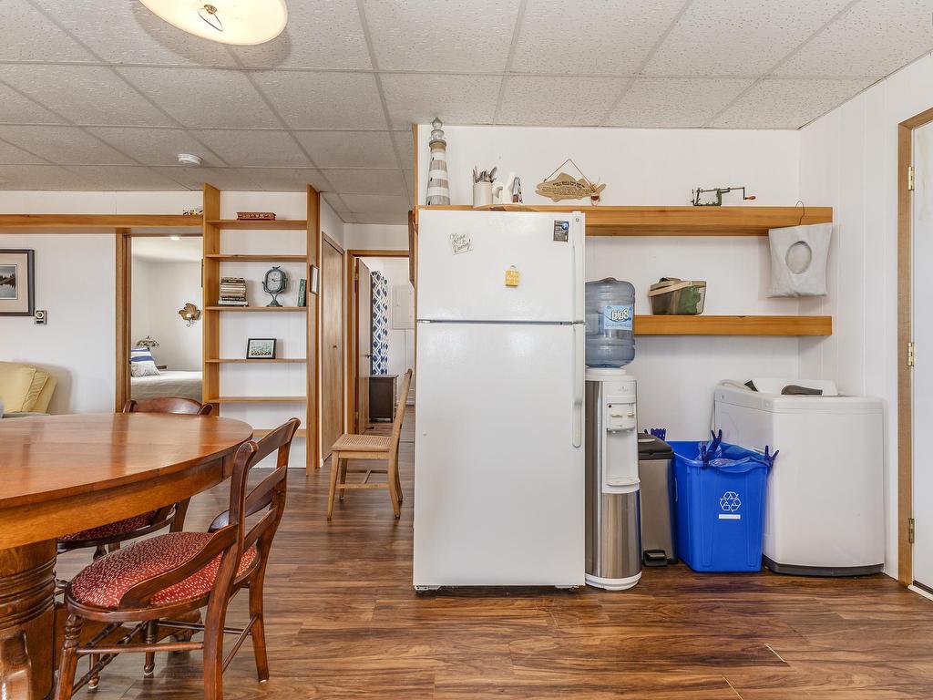












46 Sunset Drive

,
Caribou Island,




NS
B0K 1H0

