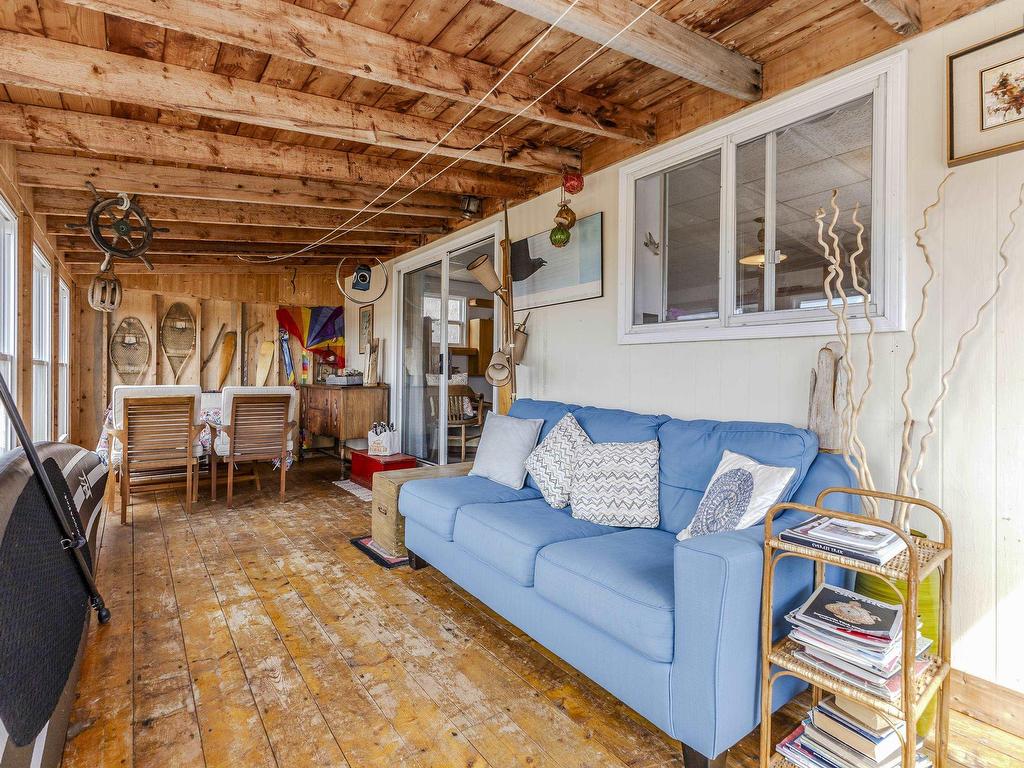 












46 Sunset Drive

,
Caribou Island,




NS
B0K 1H0

