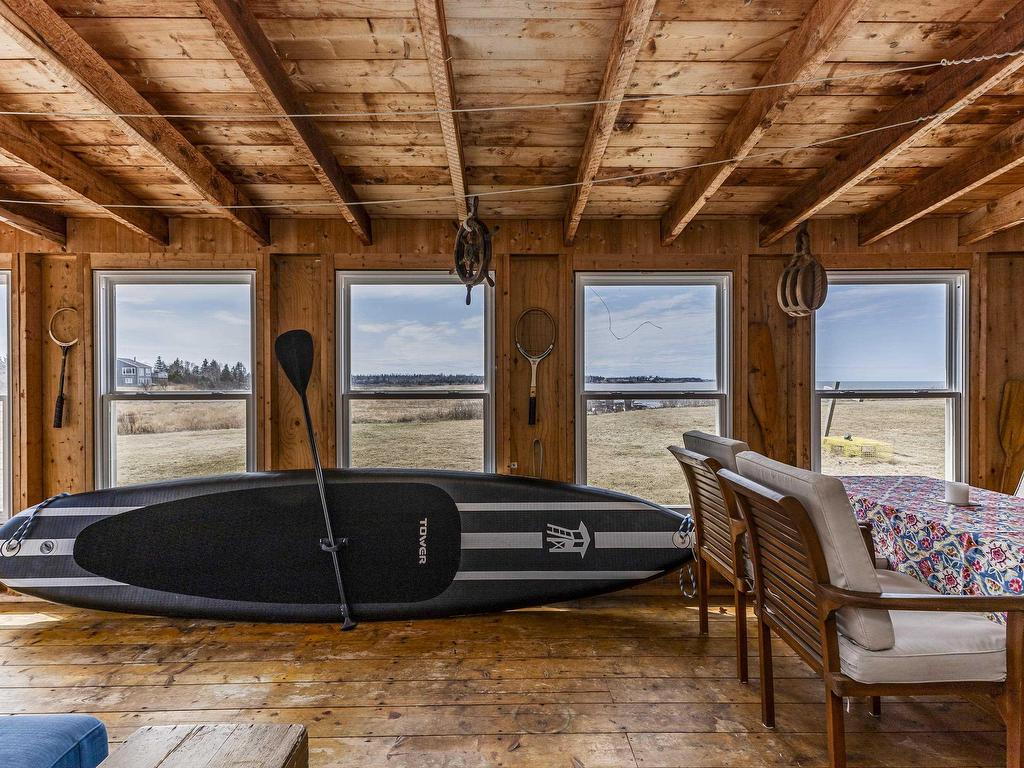 












46 Sunset Drive

,
Caribou Island,




NS
B0K 1H0

