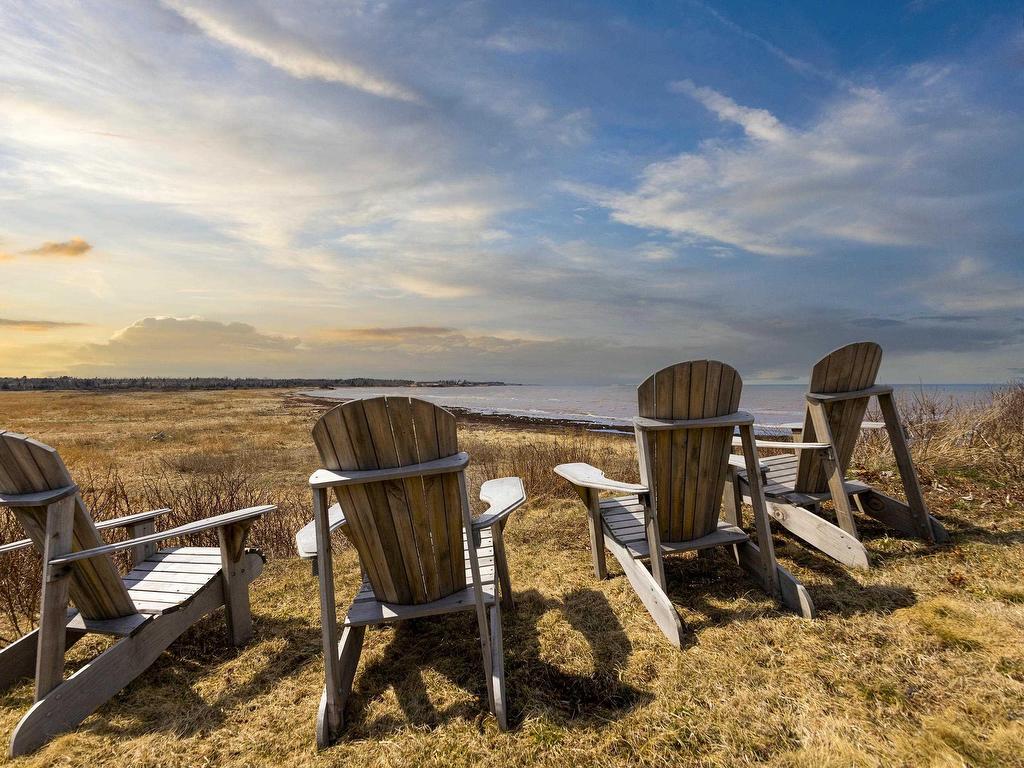 












46 Sunset Drive

,
Caribou Island,




NS
B0K 1H0


