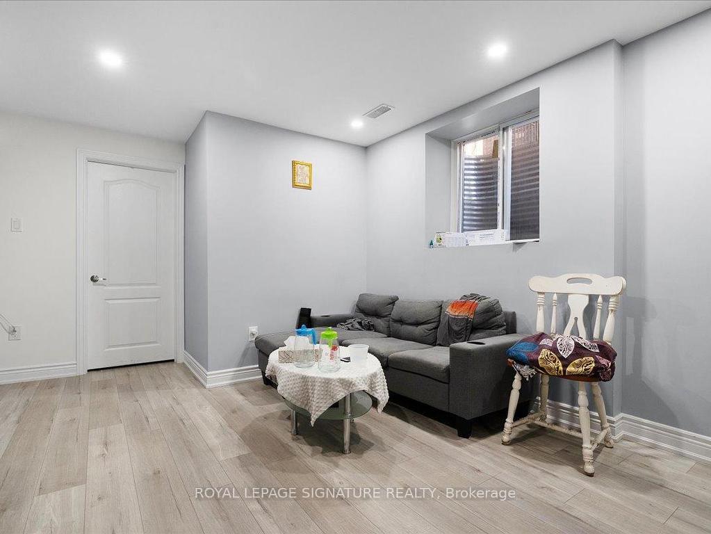 









71


Phyllis

Drive,
Caledon,




ON
L7C 4E2

