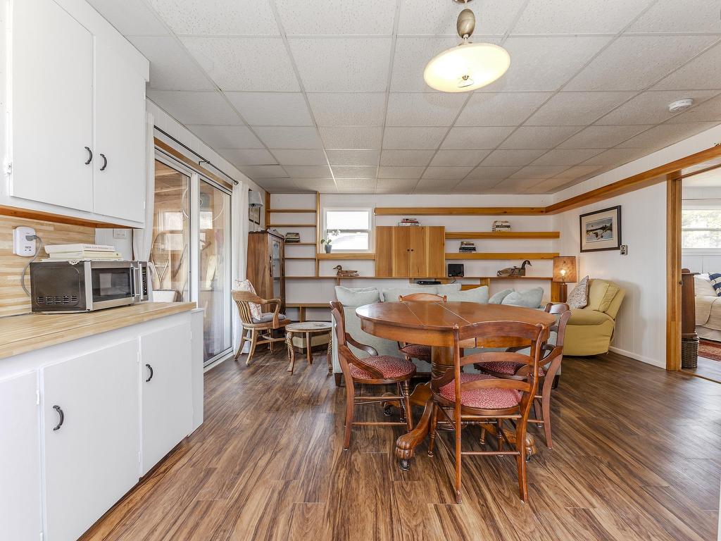 












46 Sunset Drive

,
Caribou Island,







NS
B0K 1H0

