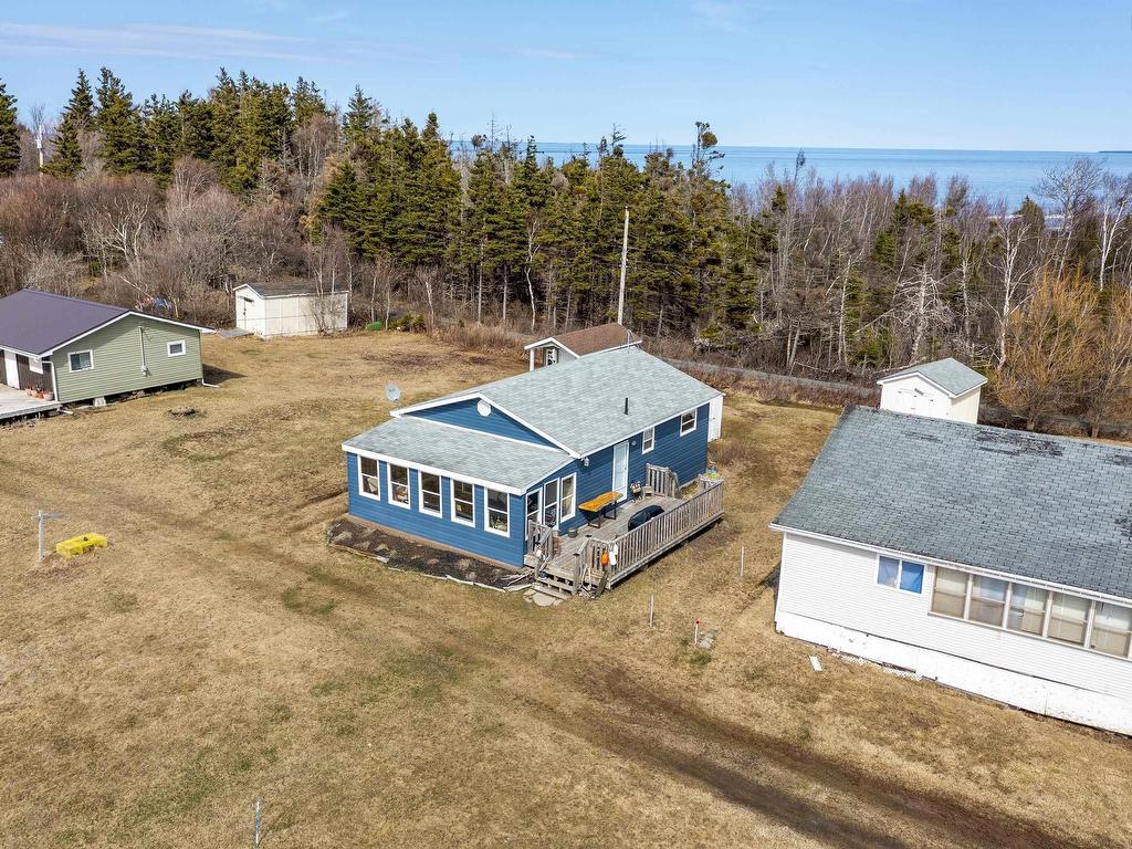












46 Sunset Drive

,
Caribou Island,







NS
B0K 1H0

