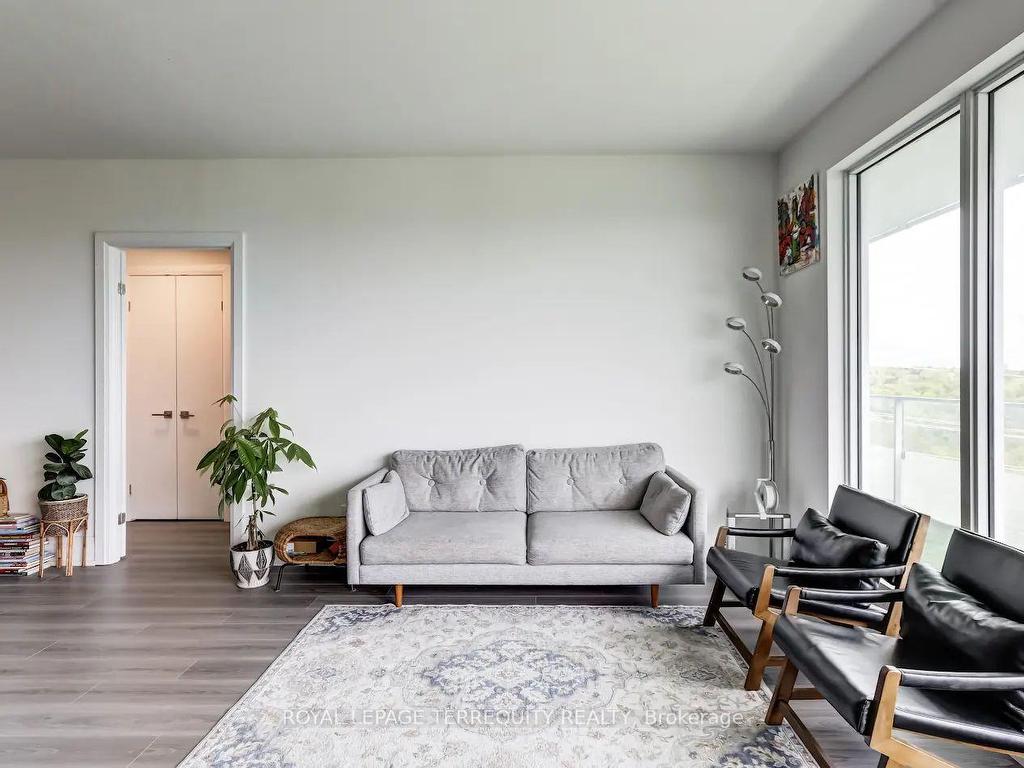 









20


Brin

Drive, 805,
Toronto,




ON
M8X 0B2

