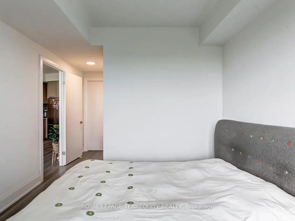 









20


Brin

Drive, 805,
Toronto,




ON
M8X 0B2

