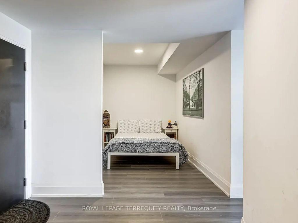 









20


Brin

Drive, 805,
Toronto,




ON
M8X 0B2

