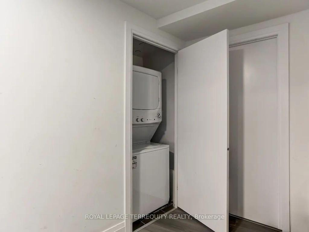 









20


Brin

Drive, 805,
Toronto,




ON
M8X 0B2

