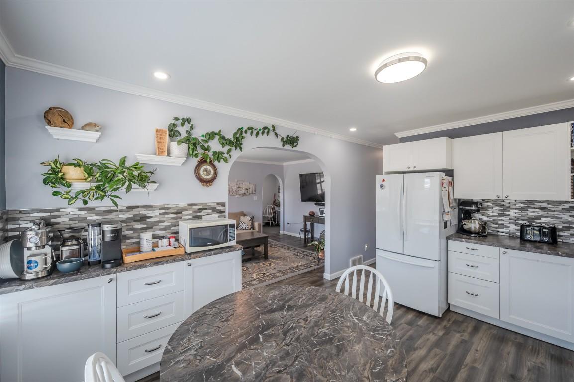 









6018


Maple

Drive,
Osoyoos,




BC
V0H 1V3

