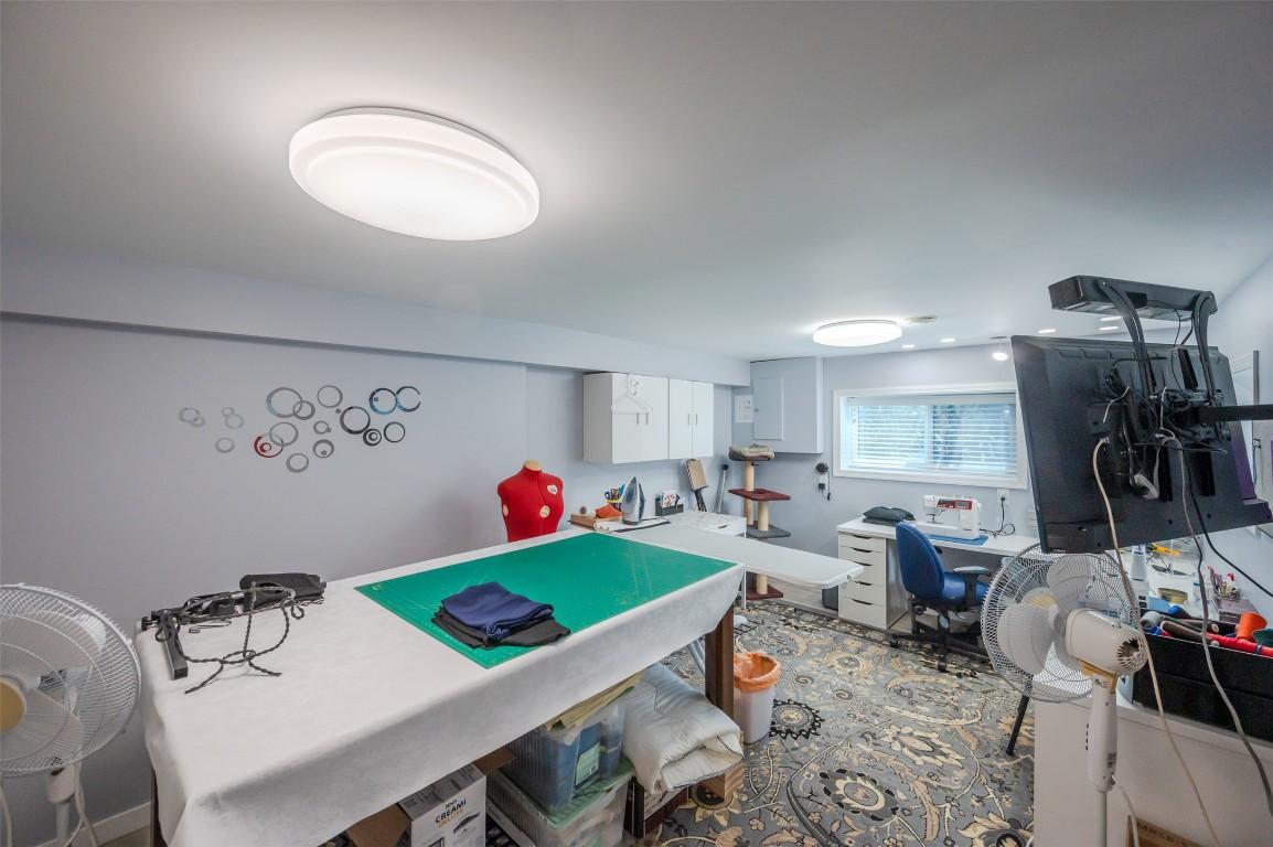 









6018


Maple

Drive,
Osoyoos,




BC
V0H 1V3

