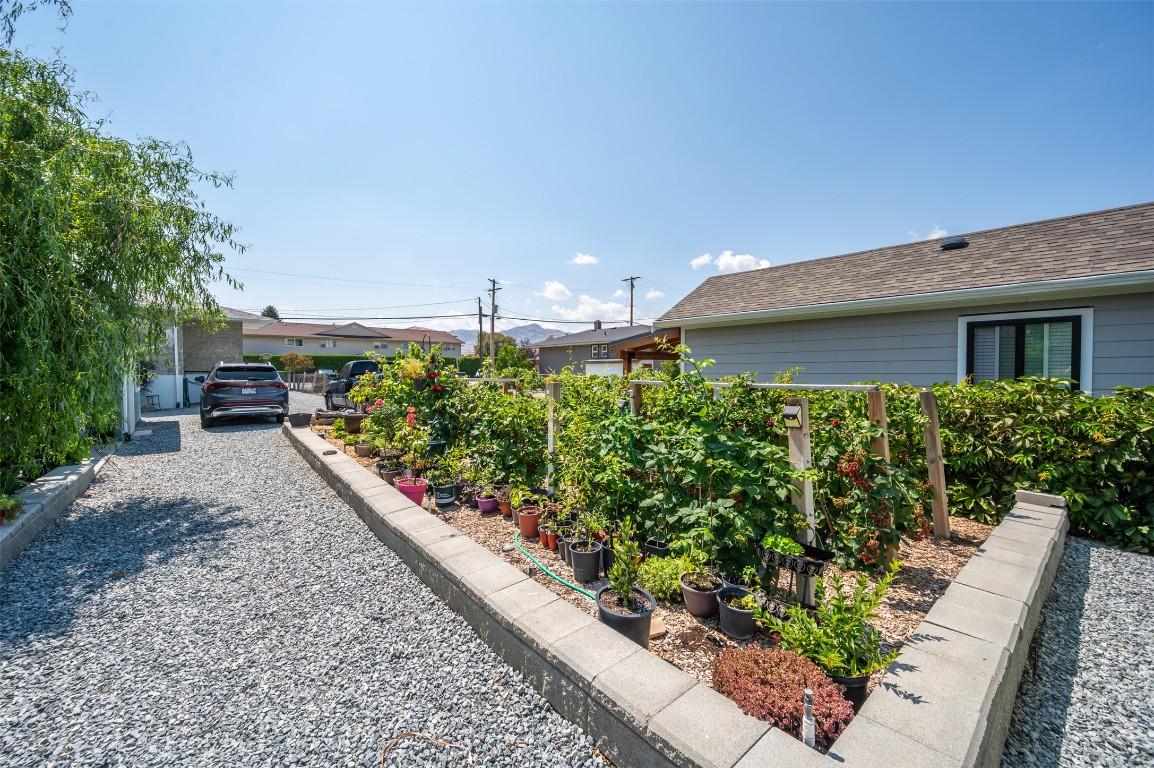 









6018


Maple

Drive,
Osoyoos,




BC
V0H 1V3

