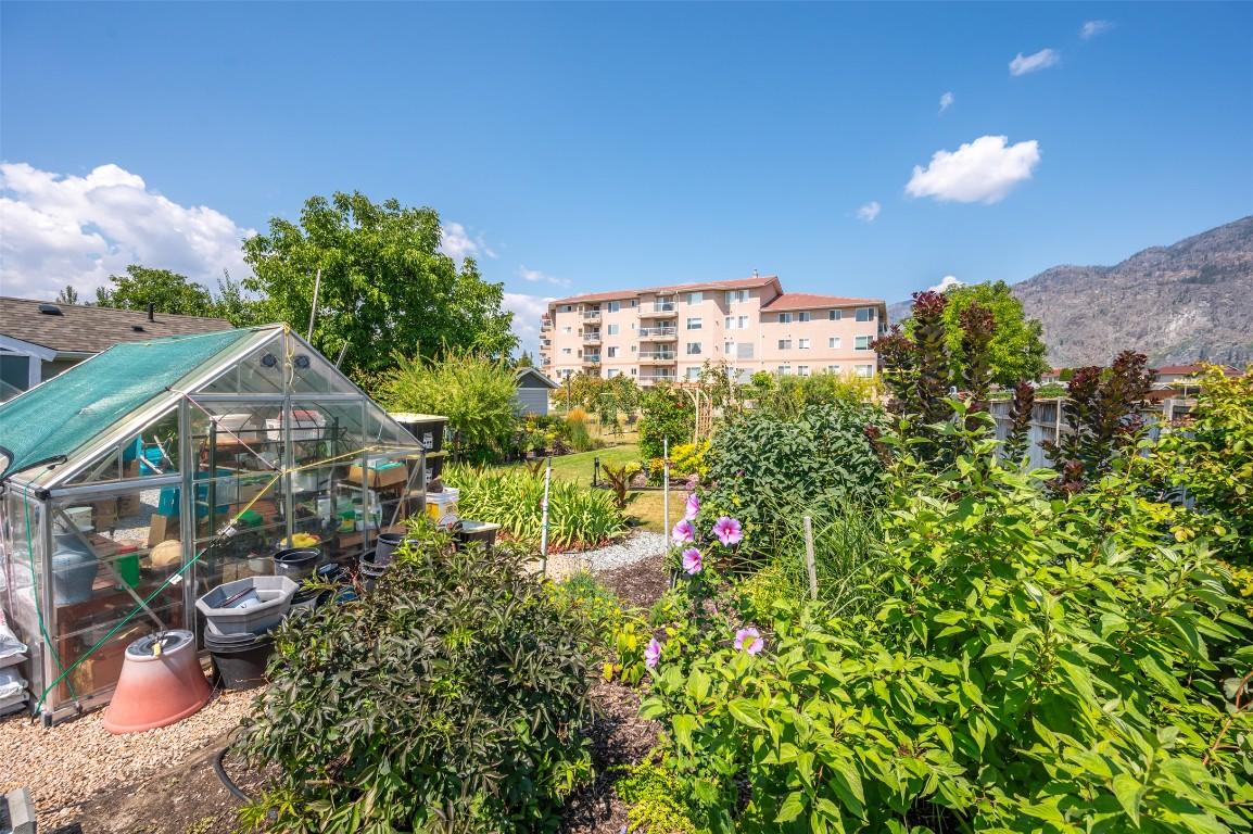 









6018


Maple

Drive,
Osoyoos,




BC
V0H 1V3

