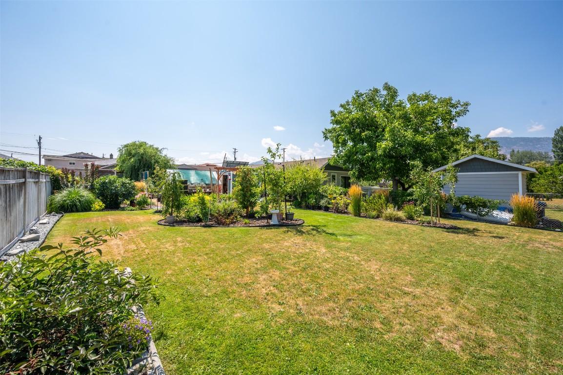 









6018


Maple

Drive,
Osoyoos,




BC
V0H 1V3

