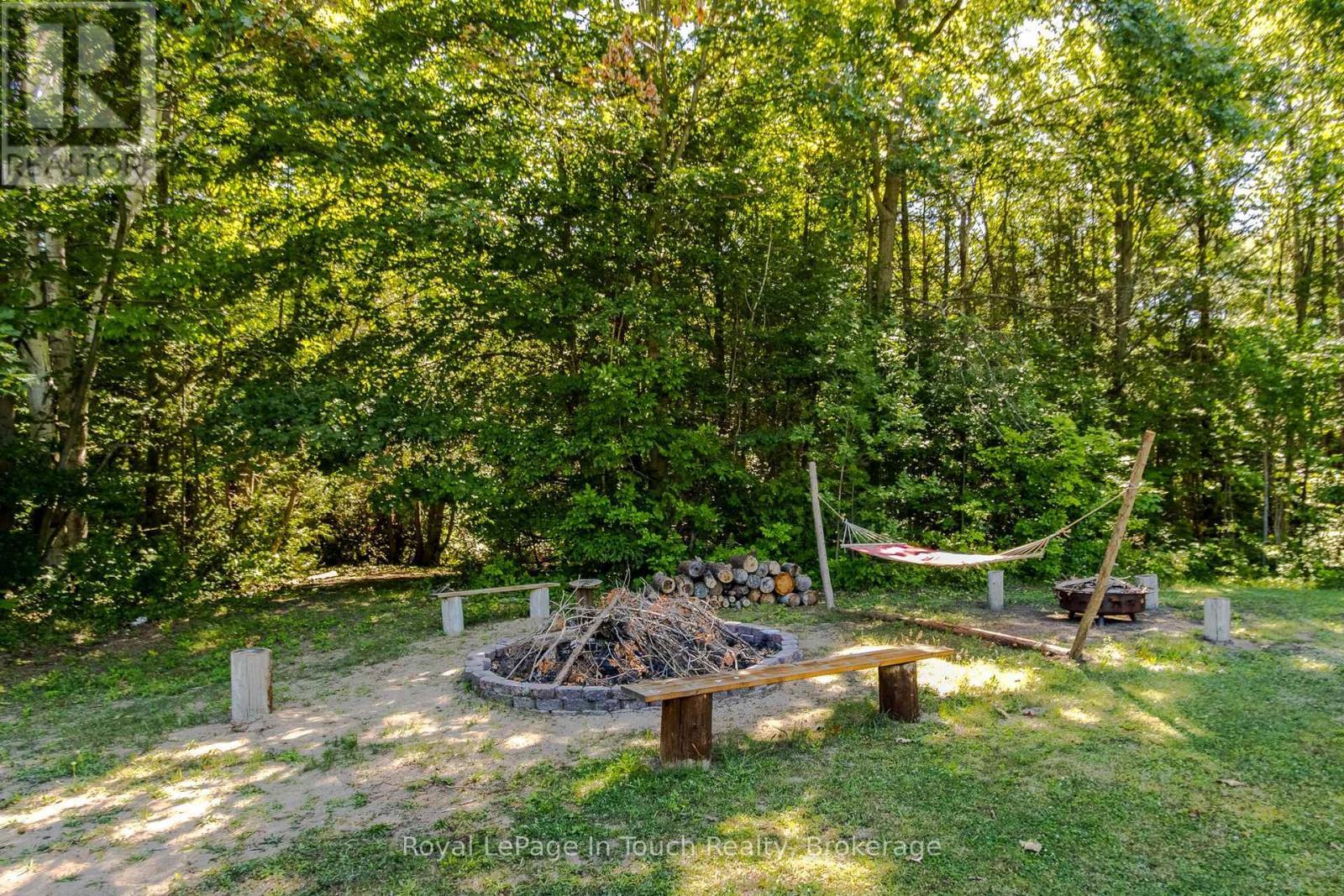 












7189 93 HIGHWAY

,
Tay,




Ontario
L0K2E0

