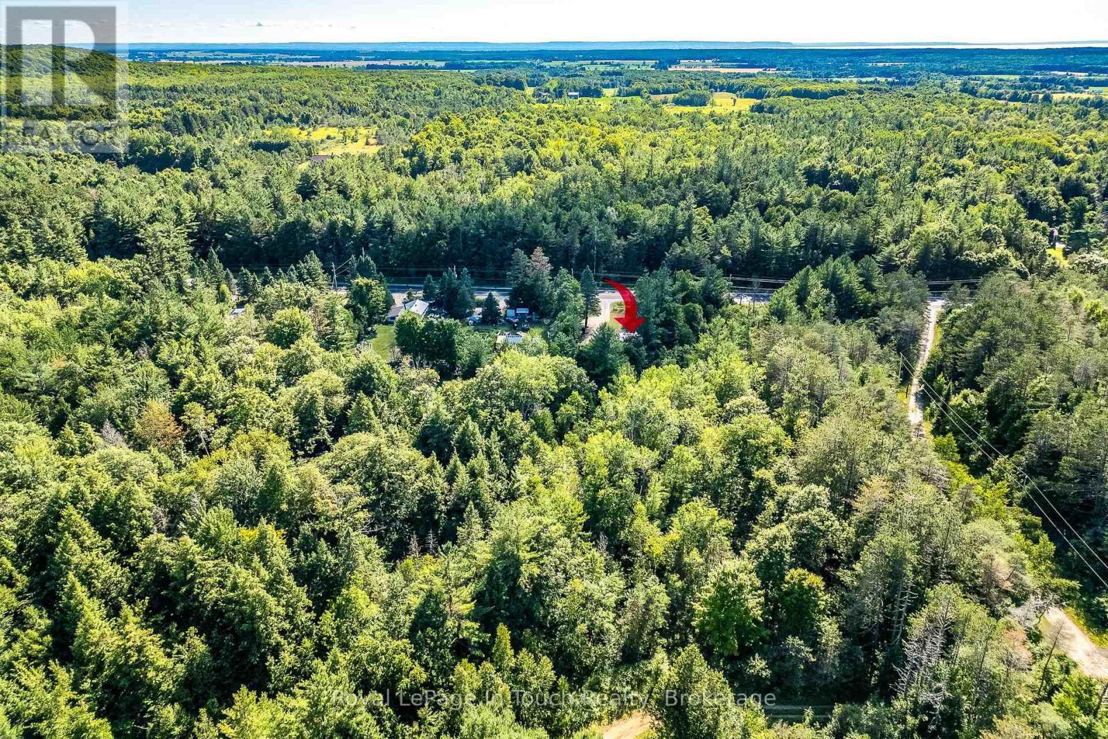 












7189 93 HIGHWAY

,
Tay,




Ontario
L0K2E0

