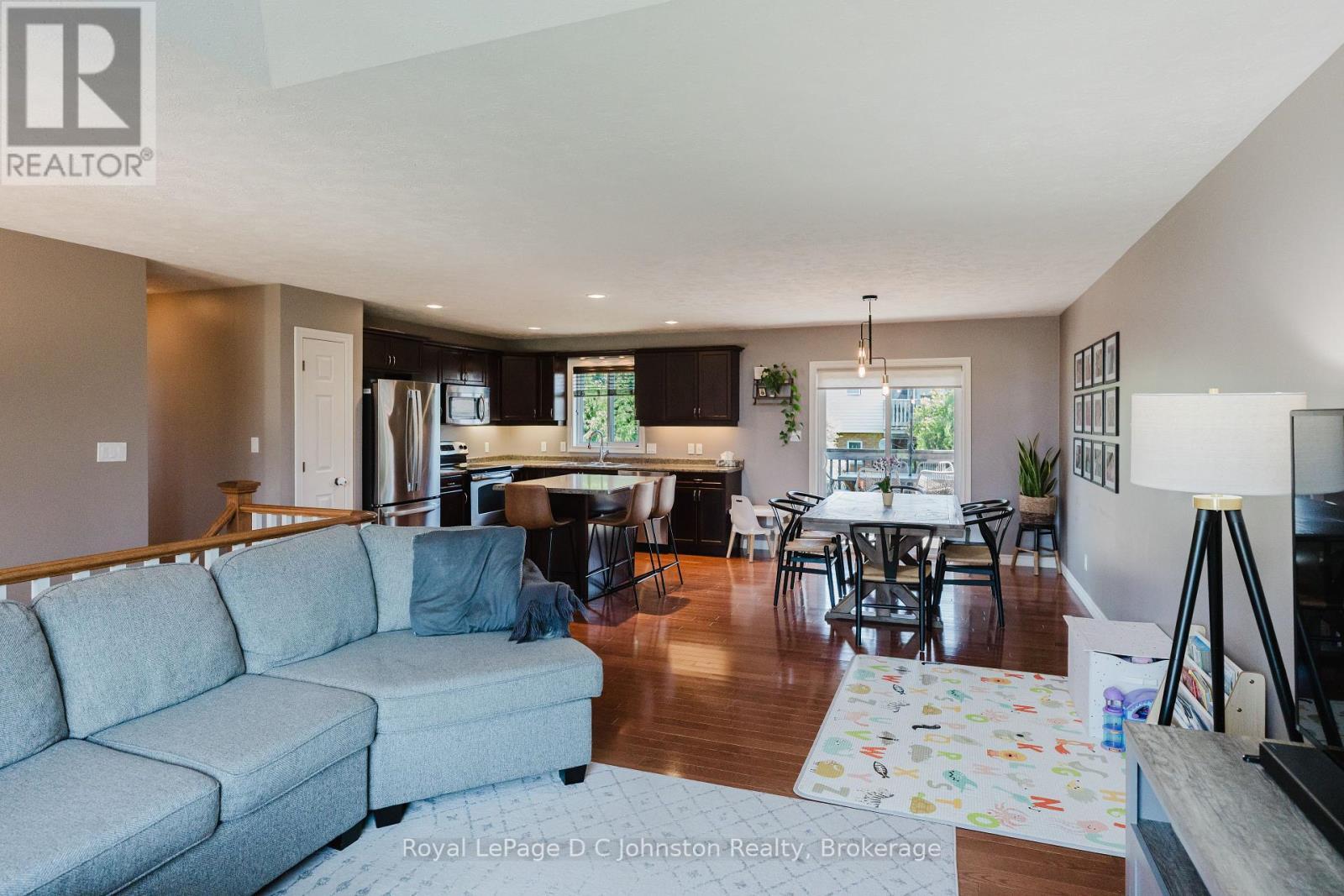 












497 BUCKBY LANE

,
Saugeen Shores,




Ontario
N0H2C1


