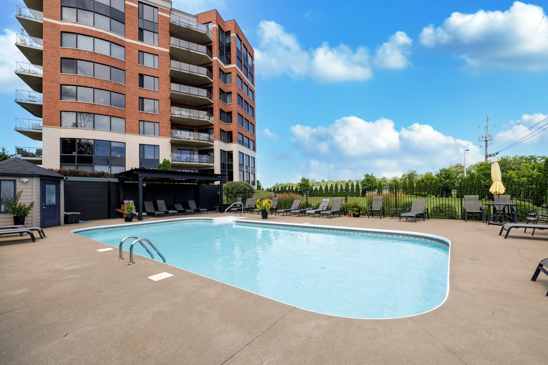 









2050


Rue des Sarcelles

, 612,
Vaudreuil-Dorion,




QC
J7V0J3

