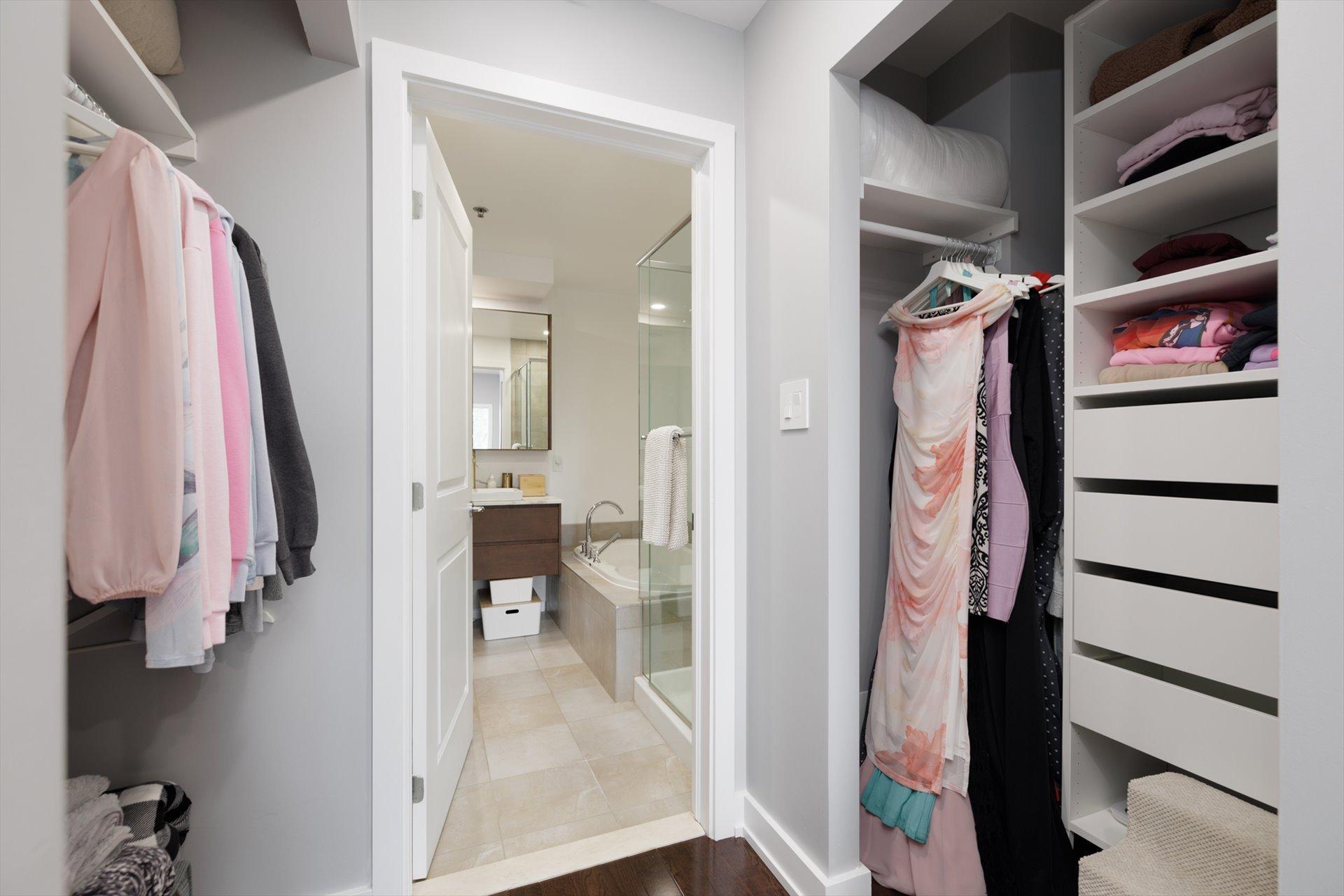 









2050


Rue des Sarcelles

, 612,
Vaudreuil-Dorion,




QC
J7V0J3

