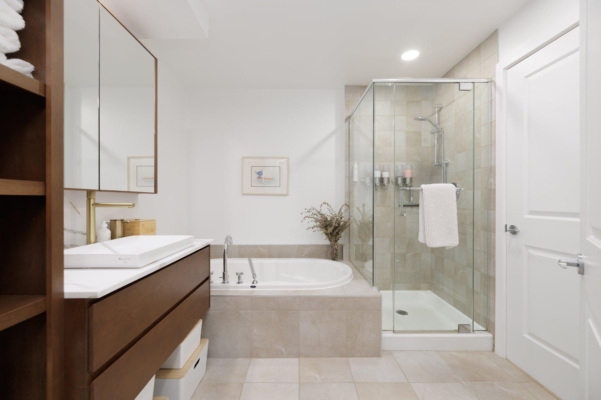 









2050


Rue des Sarcelles

, 612,
Vaudreuil-Dorion,




QC
J7V0J3

