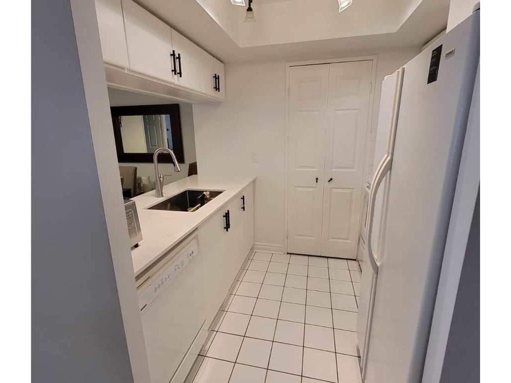 









265


Enfield

Place, 307,
Mississauga,




ON
L5B 3Y7

