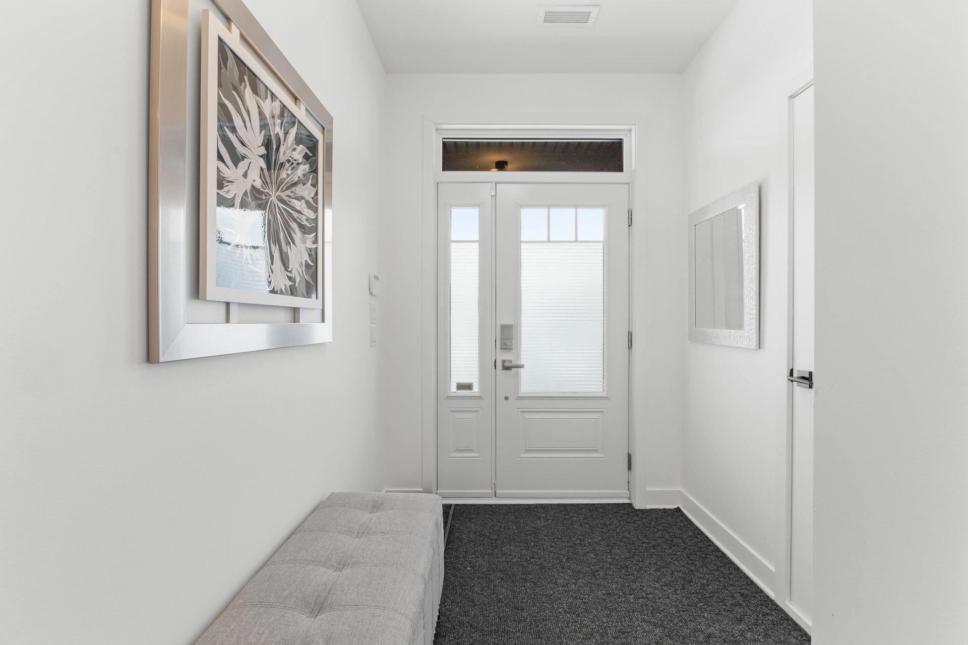









243


Rue de l'Aigle

,
Bromont,




QC
J2L0S8

