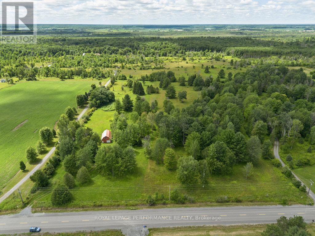 












3117 TORWOOD DRIVE

,
Ottawa,







Ontario
K0A1T0

