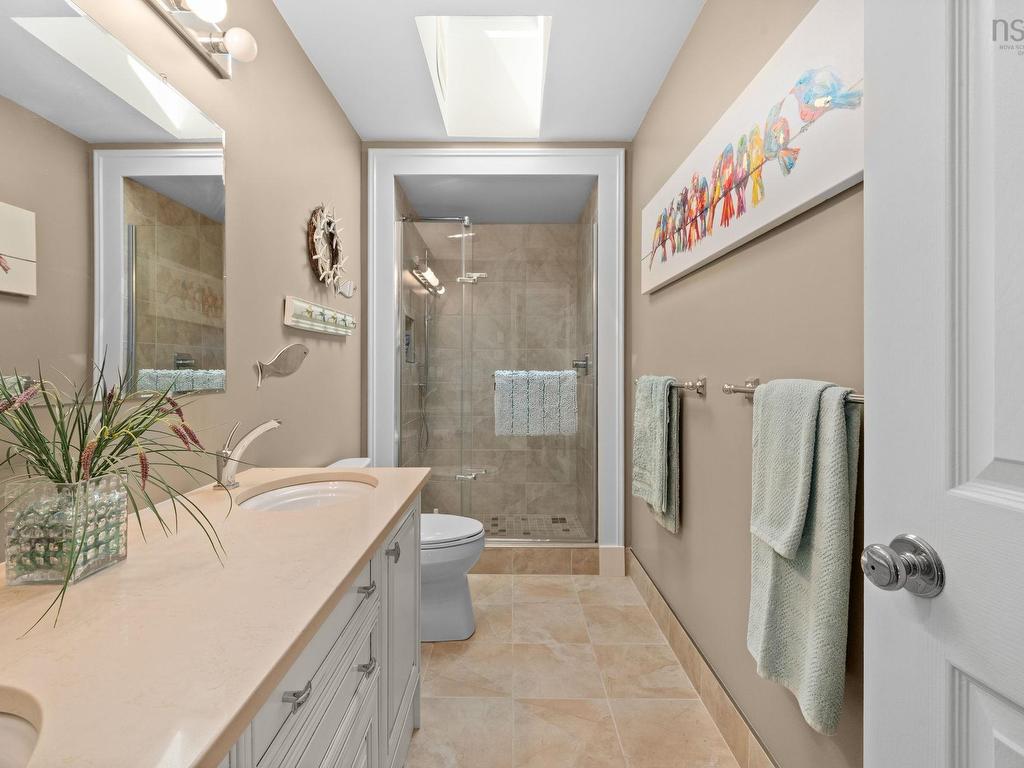 












940 Young Avenue

,
Halifax,




NS
B3H 2W1

