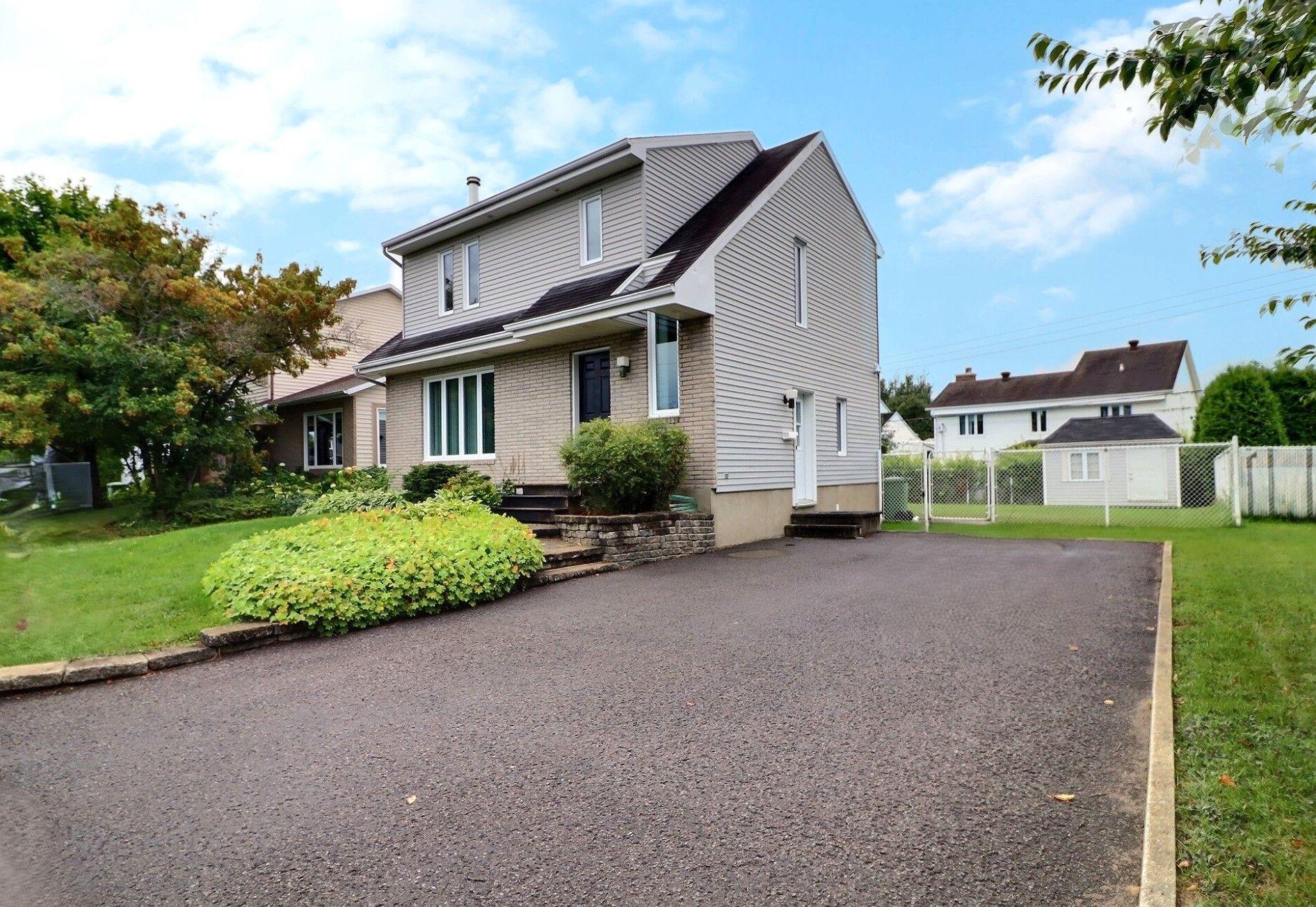 









673


Rue Maxime

,
Québec (Charlesbourg),




QC
G2L2H9

