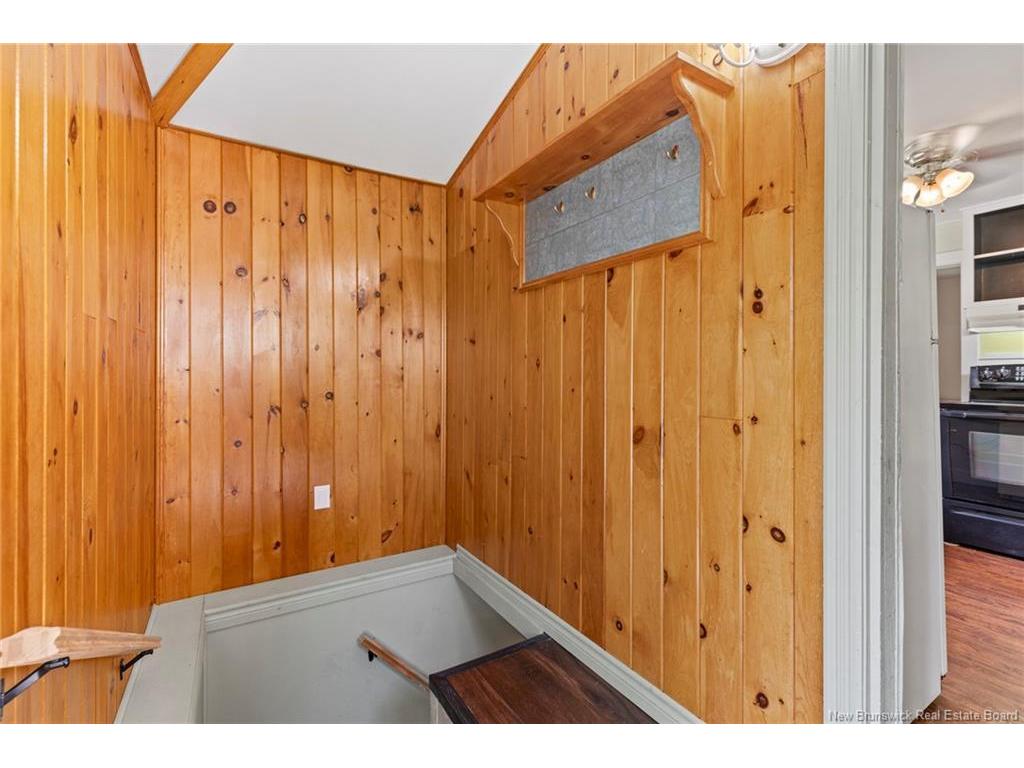 









3212


Woodstock

RD,
Fredericton,




NB
E3E 1A4

