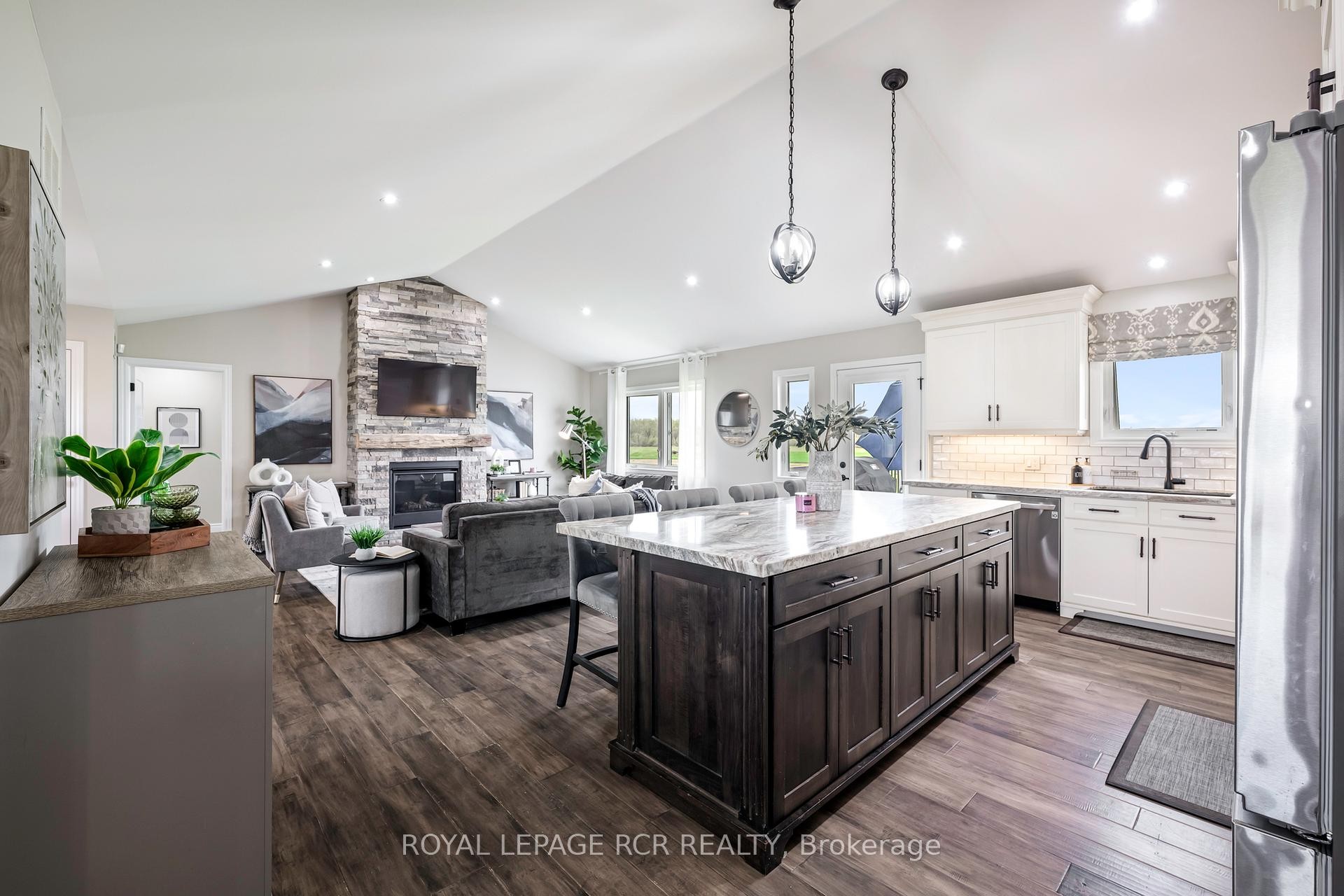 









485201


30th

Side Road,
Amaranth,




ON
L9V 1N7

